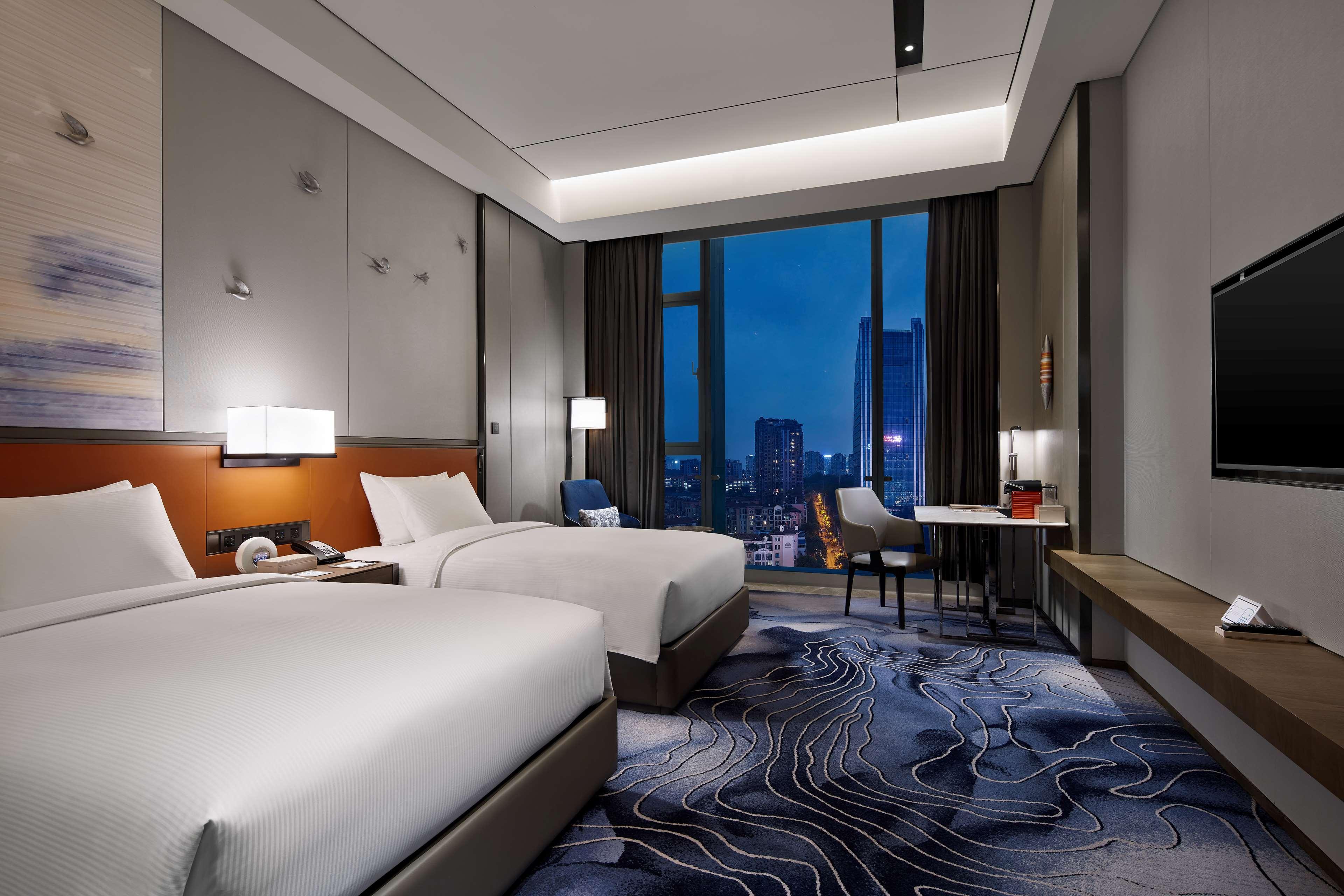Hotel Hilton Guiyang Guiyang  Zewnętrze zdjęcie